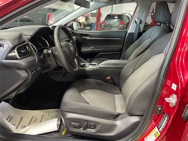 2021 Toyota Camry LE photo 11