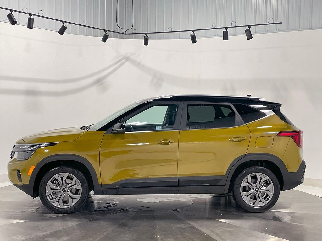 2024 Kia Seltos S photo 10