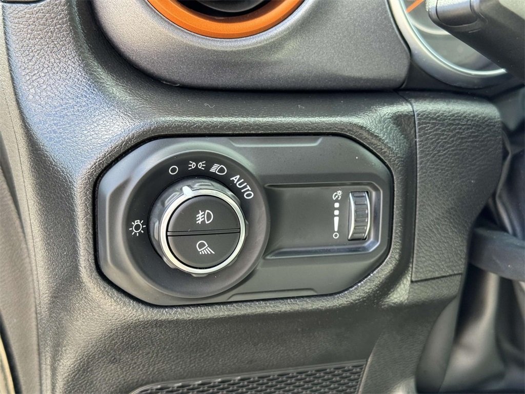 2023 Jeep Gladiator Mojave photo 27