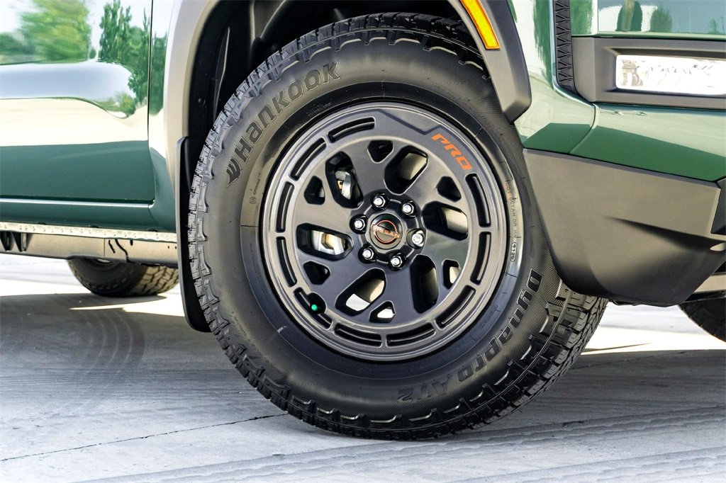 2025 Nissan Frontier PRO-X photo 2