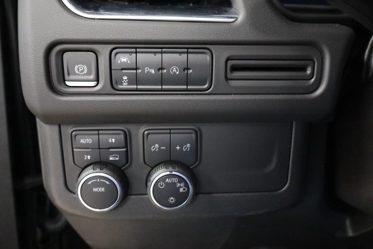 2023 Chevrolet Tahoe LT photo 17