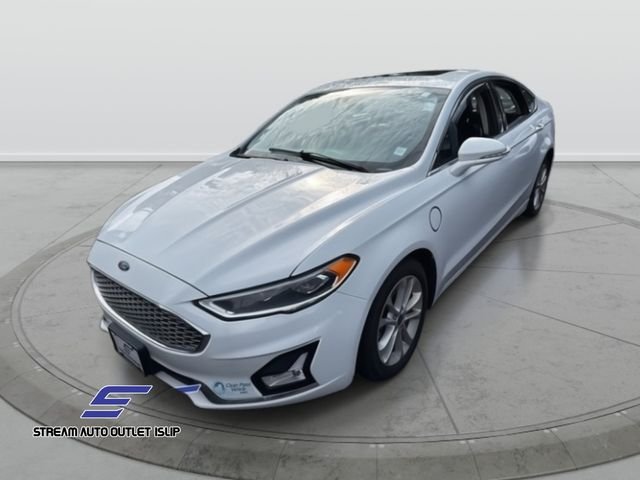 2020 Ford Fusion Energi Titanium photo 2