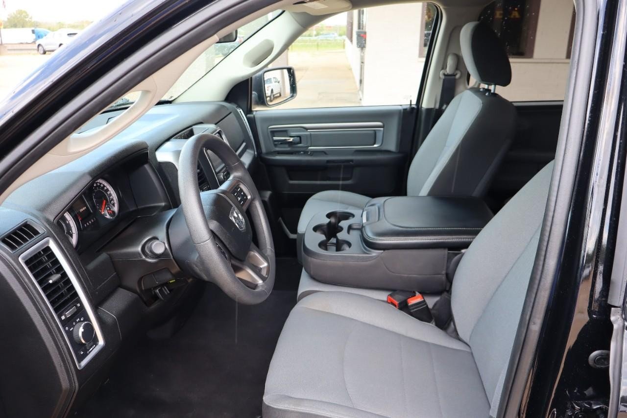 2024 Ram 1500 Classic SLT photo 8