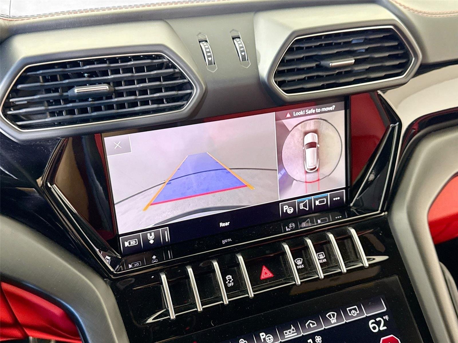 2021 Lamborghini Urus photo 17
