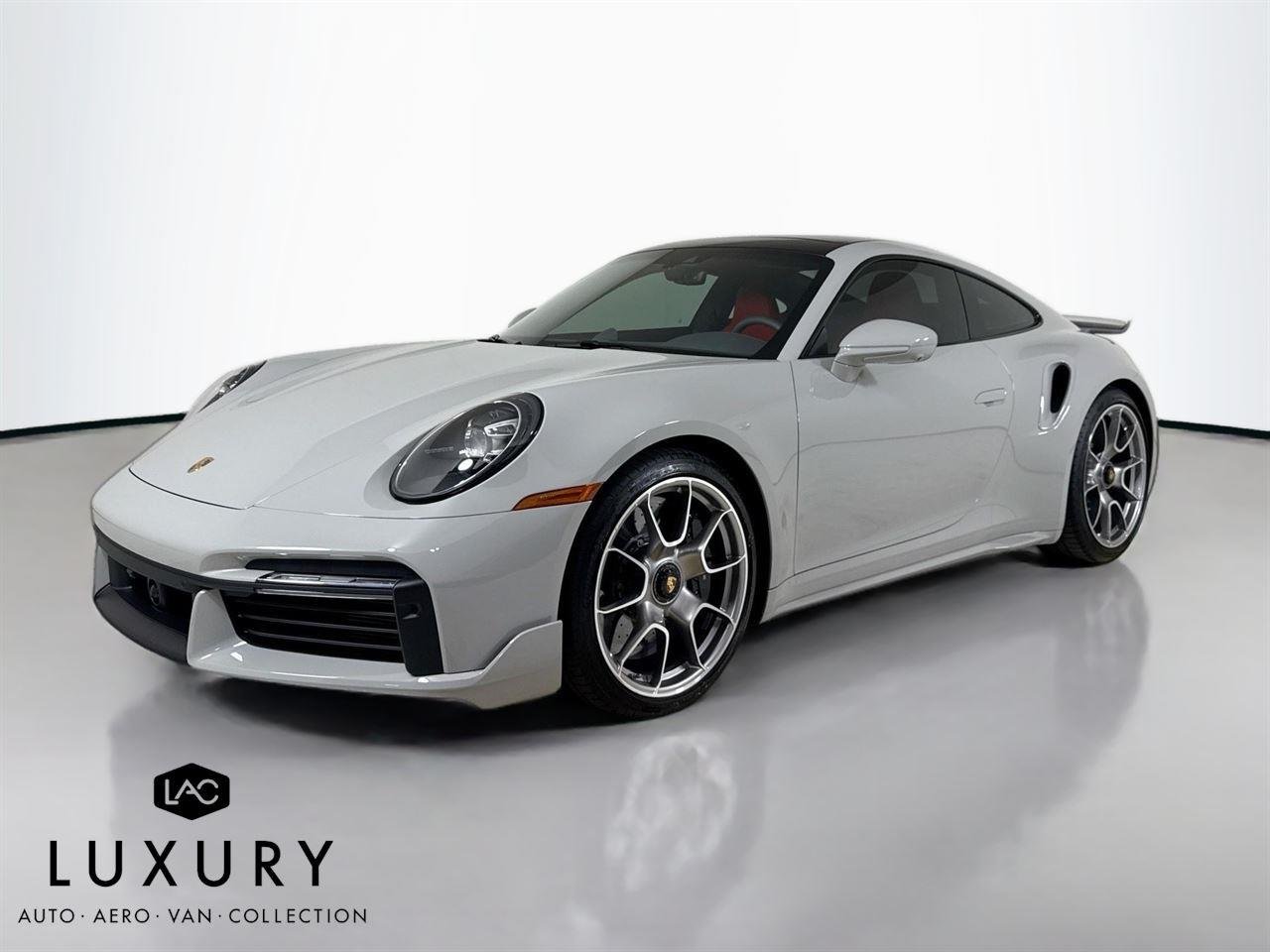 2025 Porsche 911 Turbo S photo 8