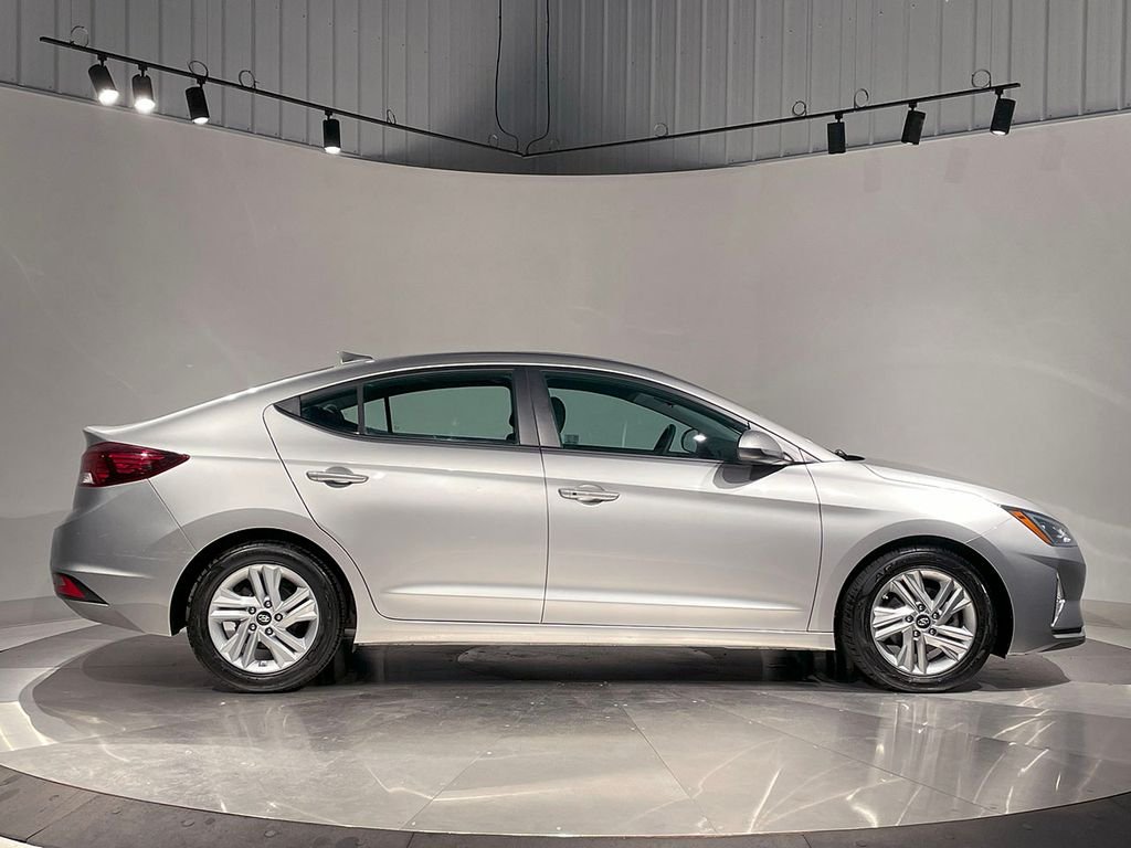 2020 Hyundai Elantra Value Edition photo 8