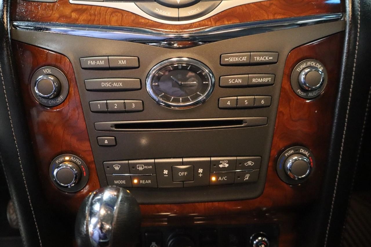2017 Infiniti QX80 Base photo 15