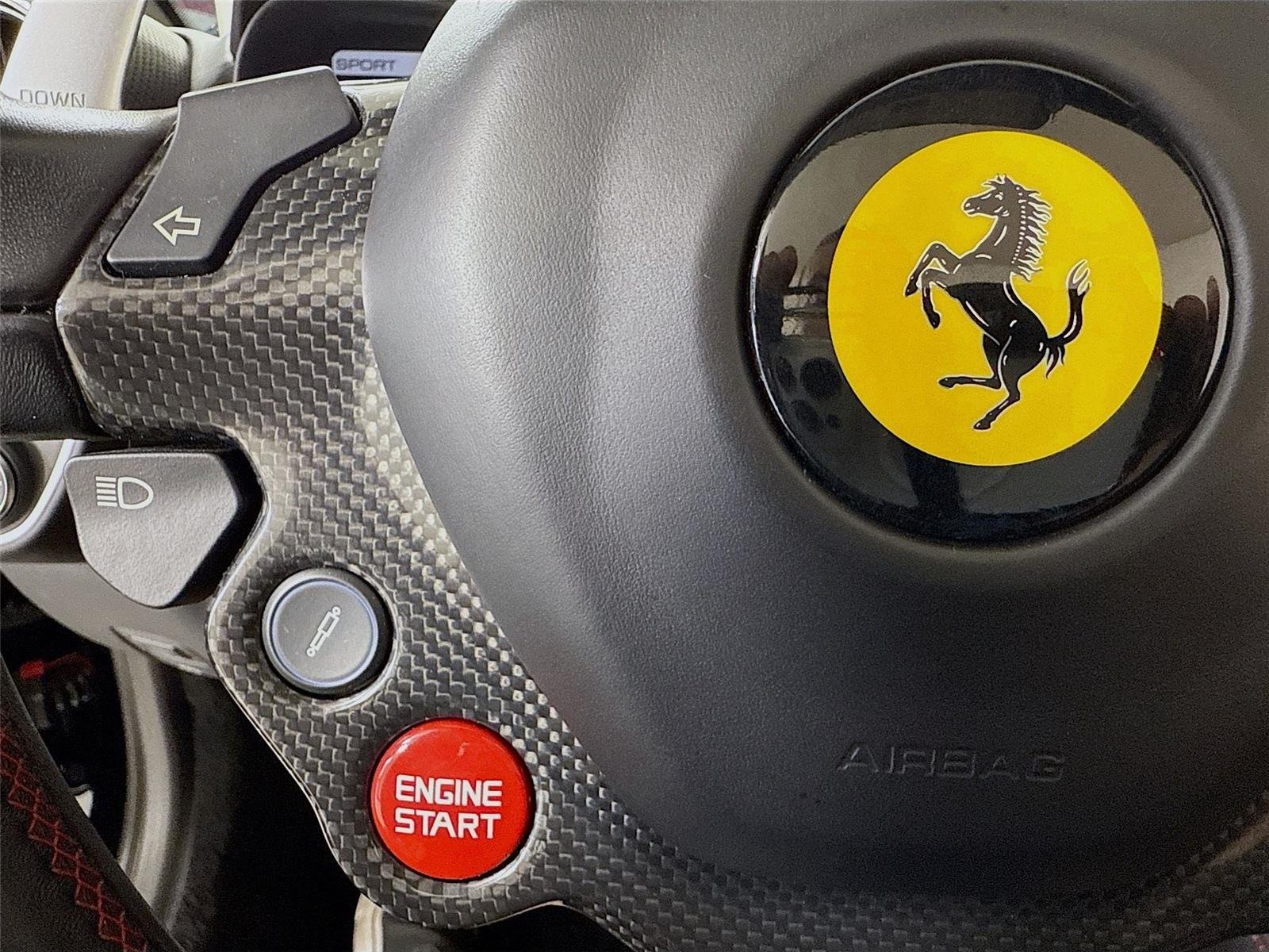 2018 Ferrari California T photo 19