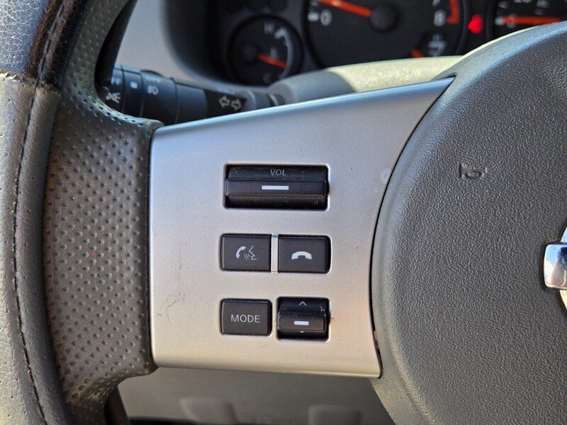 2017 Nissan Frontier SV photo 15