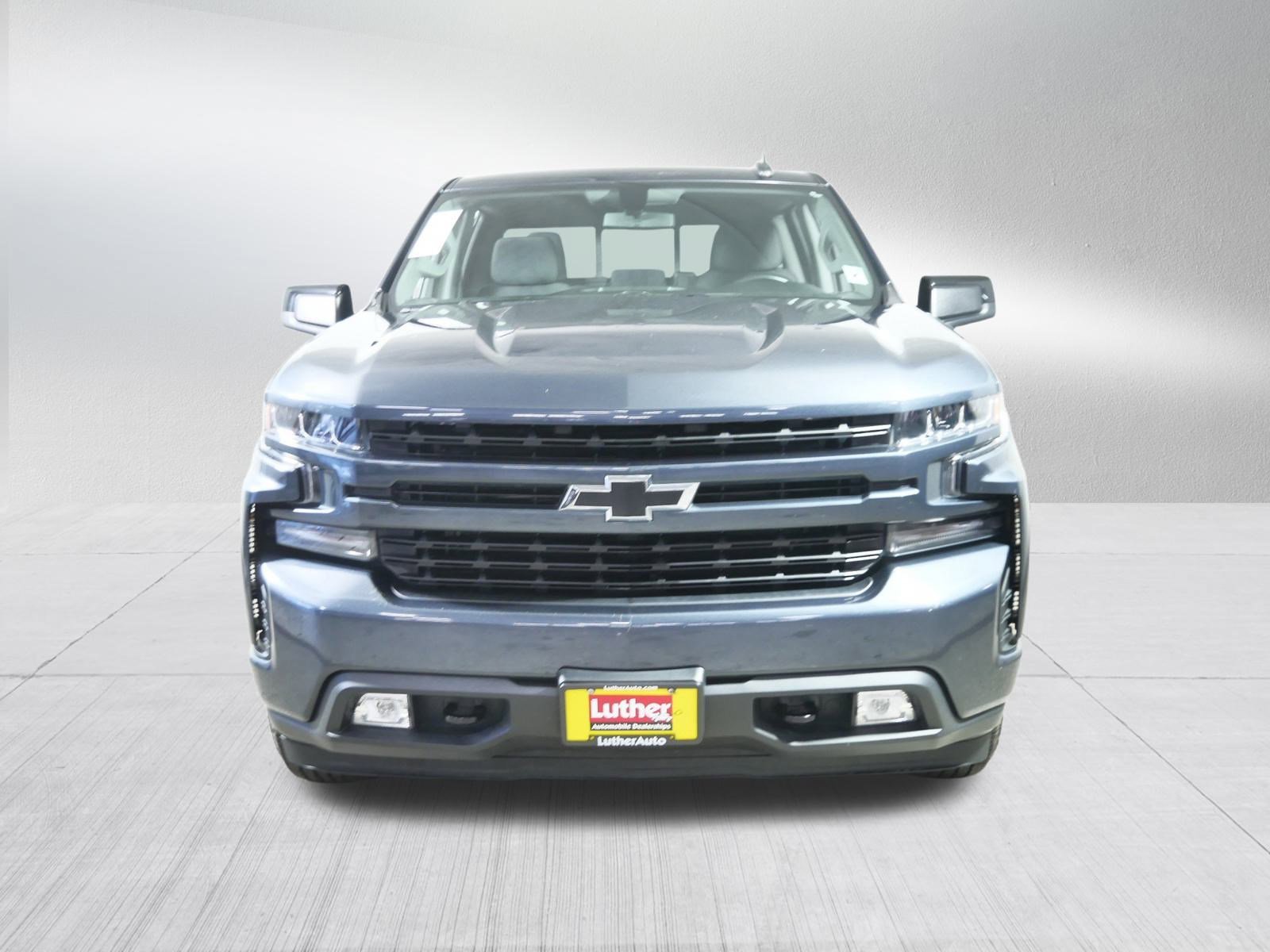 2019 Chevrolet Silverado 1500 RST photo 2