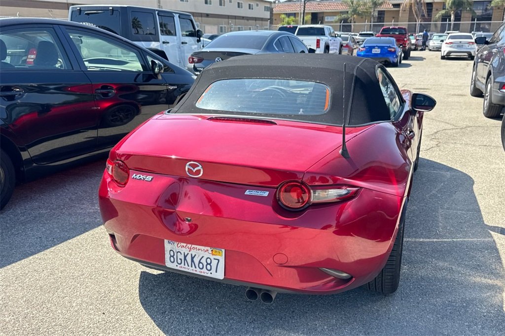 2019 Mazda MX-5 Miata Sport photo 2