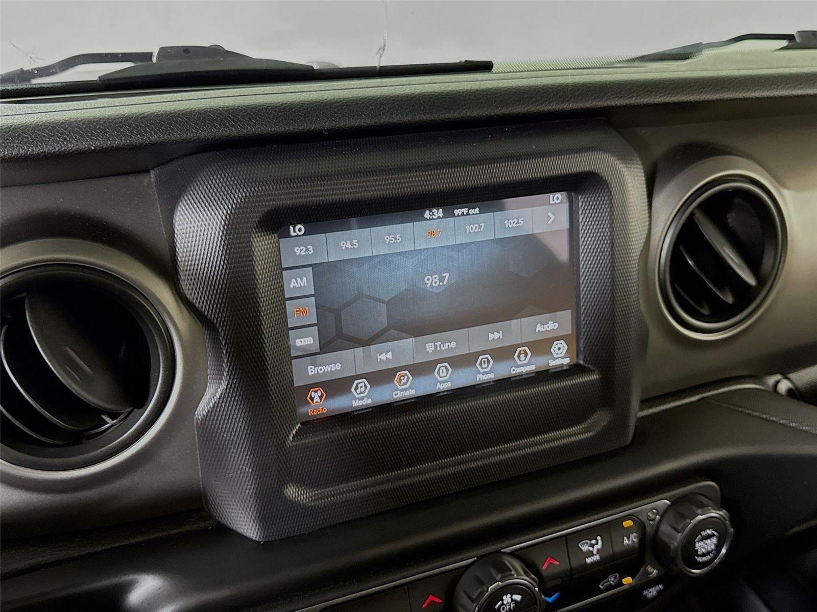 2020 Jeep Gladiator Sport S photo 12