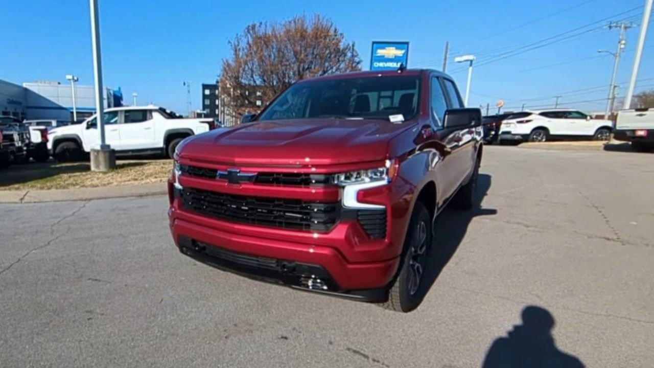 2025 Chevrolet Silverado 1500 RST photo 4