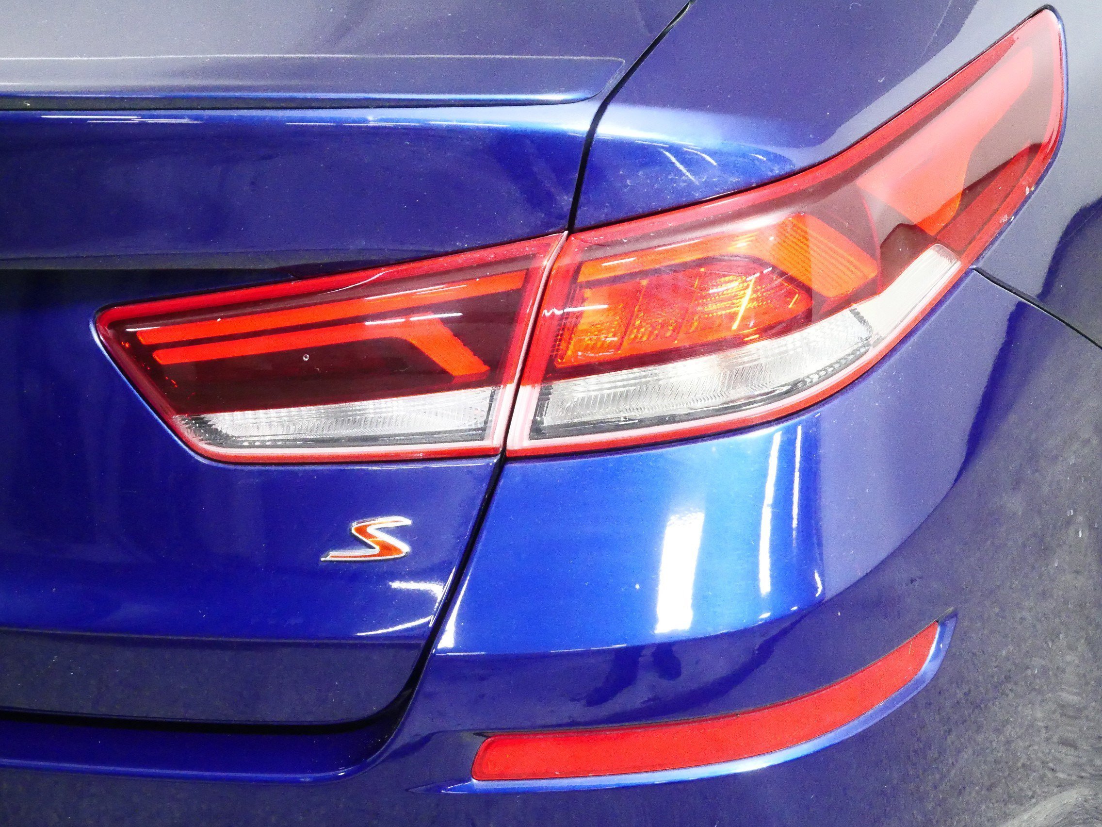 2020 Kia Optima S photo 17