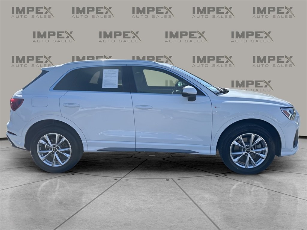 2023 Audi Q3 S line Premium photo 6