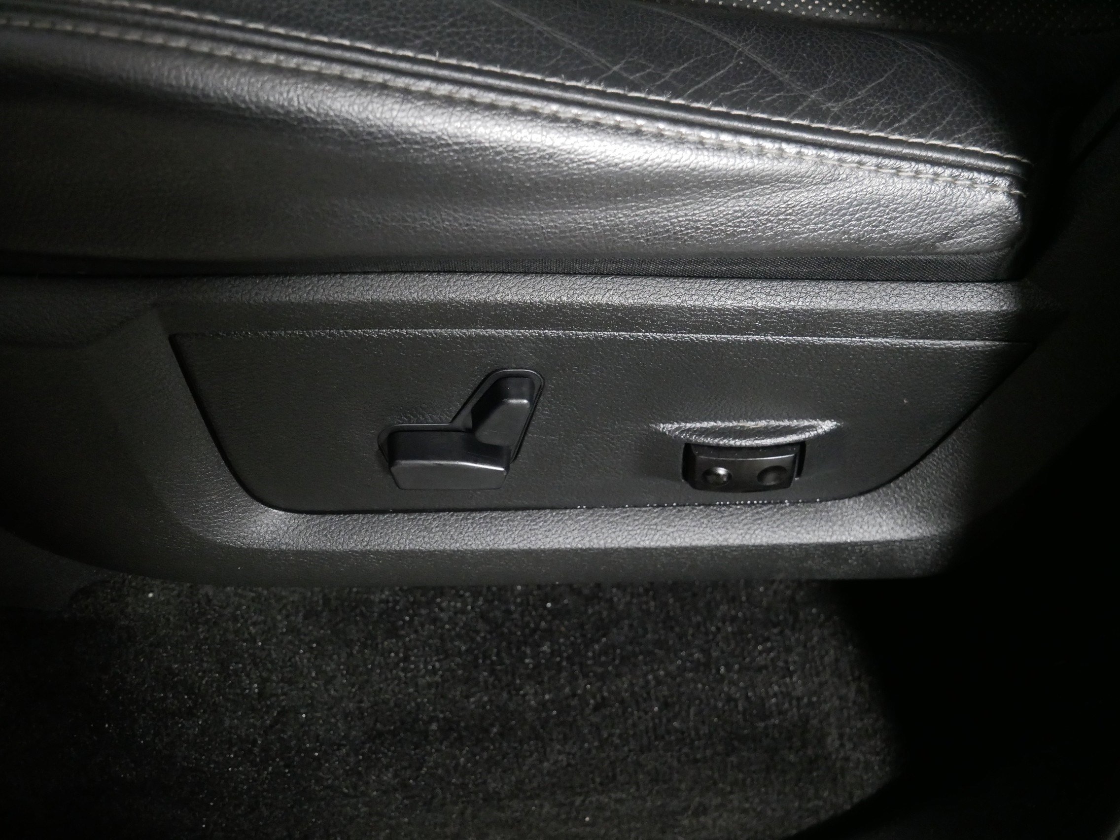 2017 Ram 1500 Sport photo 20