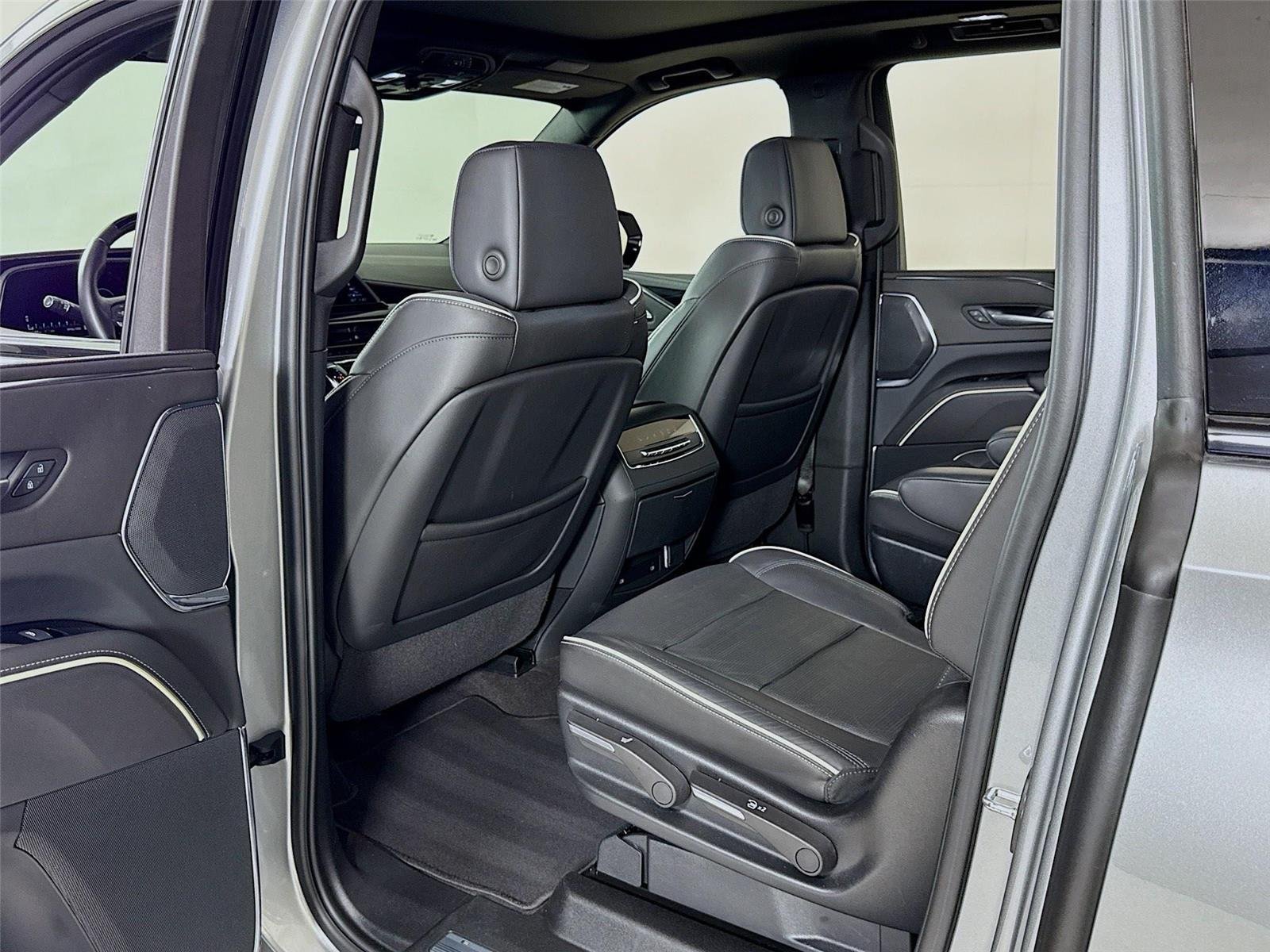 2024 Cadillac Escalade ESV Sport photo 23
