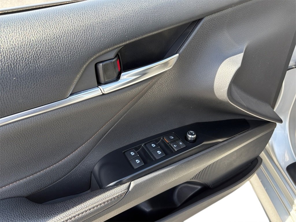 2018 Toyota Camry XLE V6 photo 10