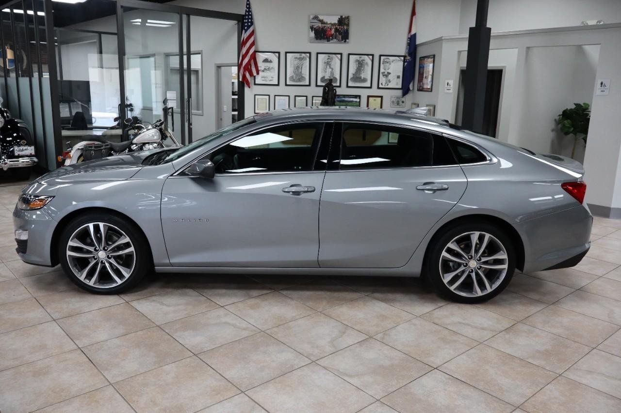 2023 Chevrolet Malibu 1LT photo 2