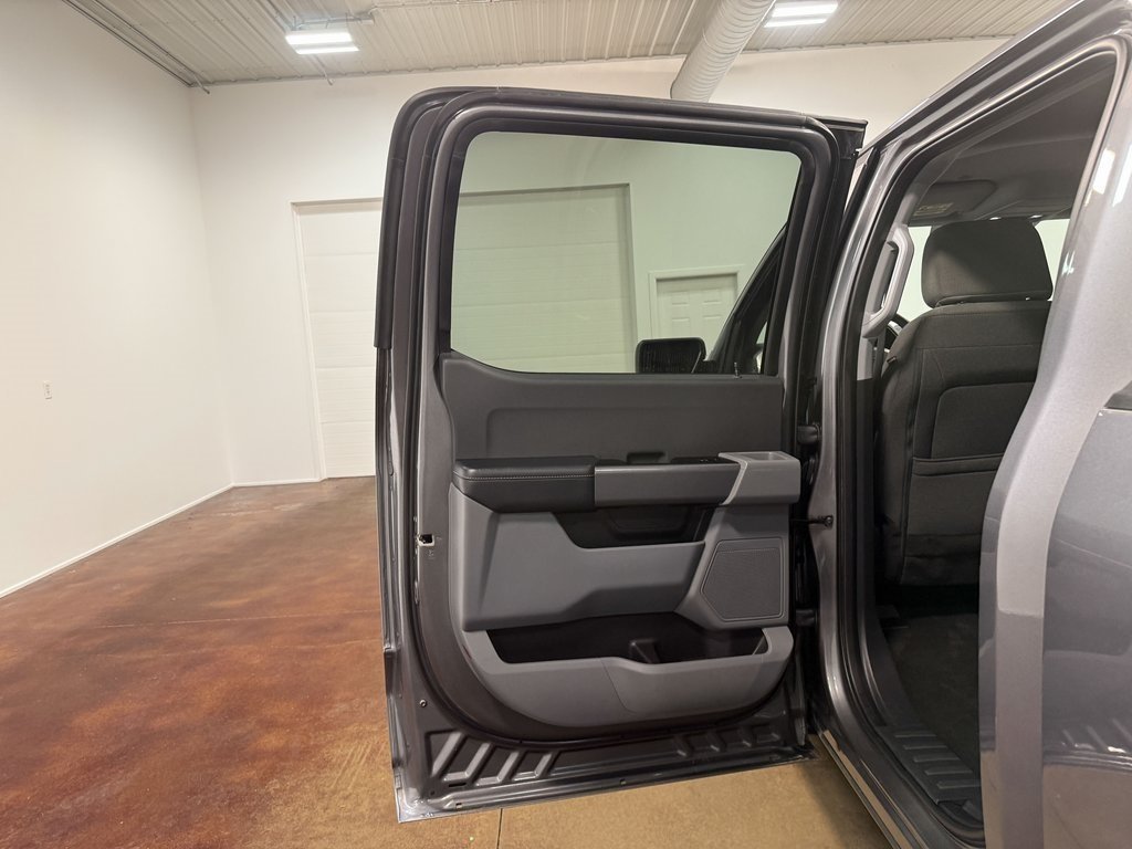2023 Ford F-150 XLT photo 44