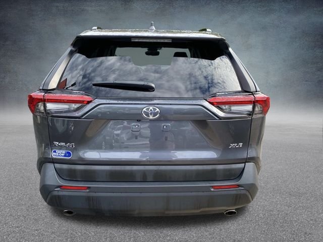 2023 Toyota RAV4 XLE photo 4