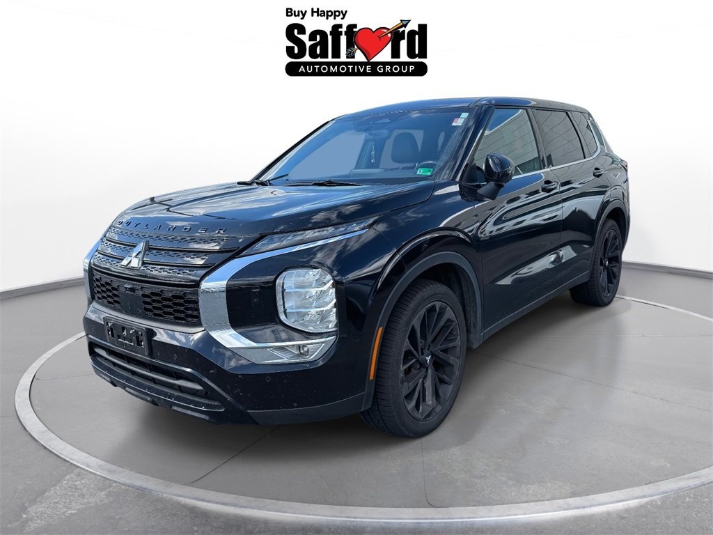 2023 Mitsubishi Outlander SE photo 4