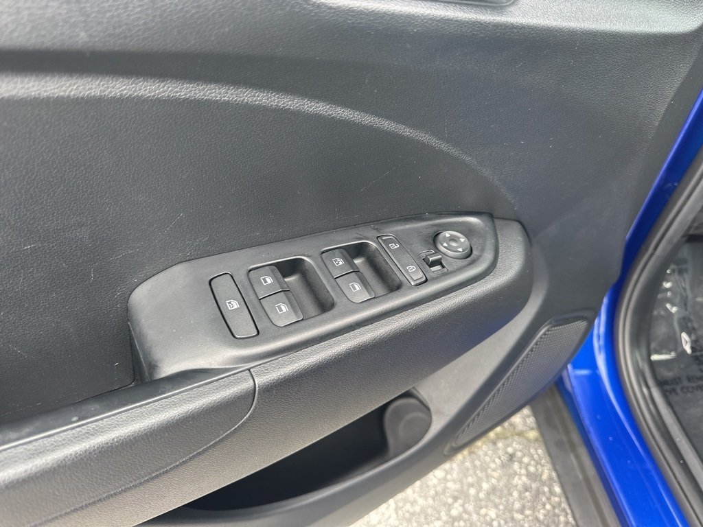 2024 Hyundai Venue SEL photo 23