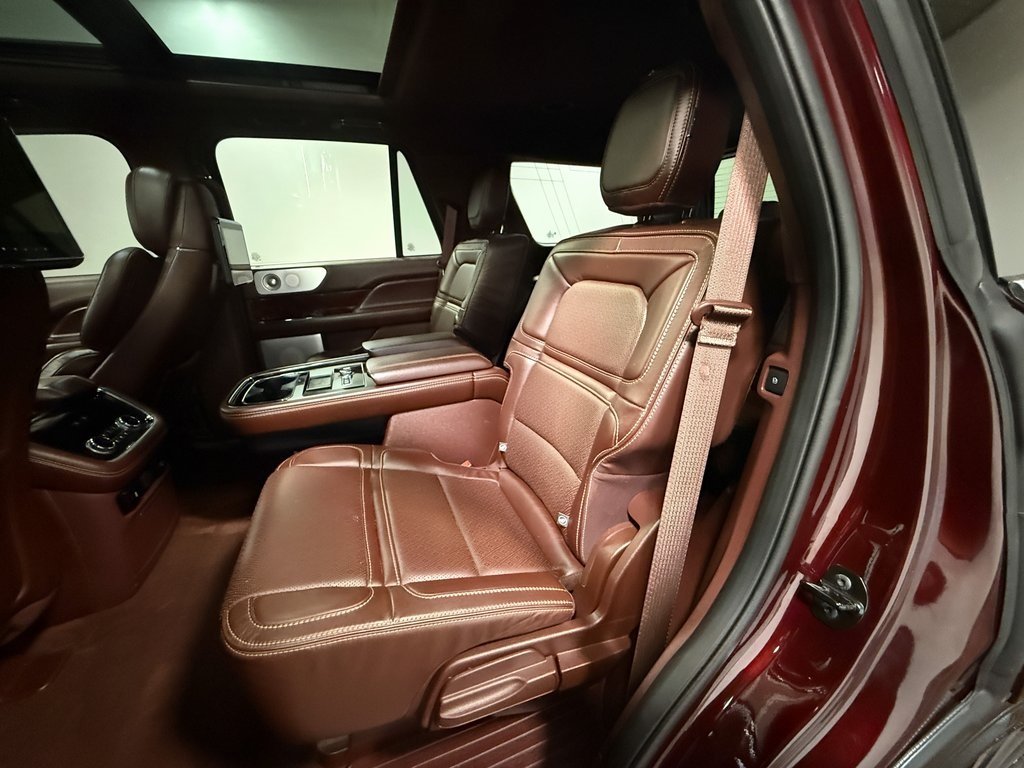 2021 Lincoln Navigator Black Label photo 6