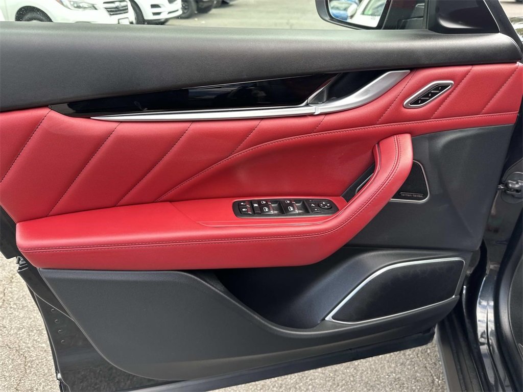 2022 Maserati Levante Modena photo 21