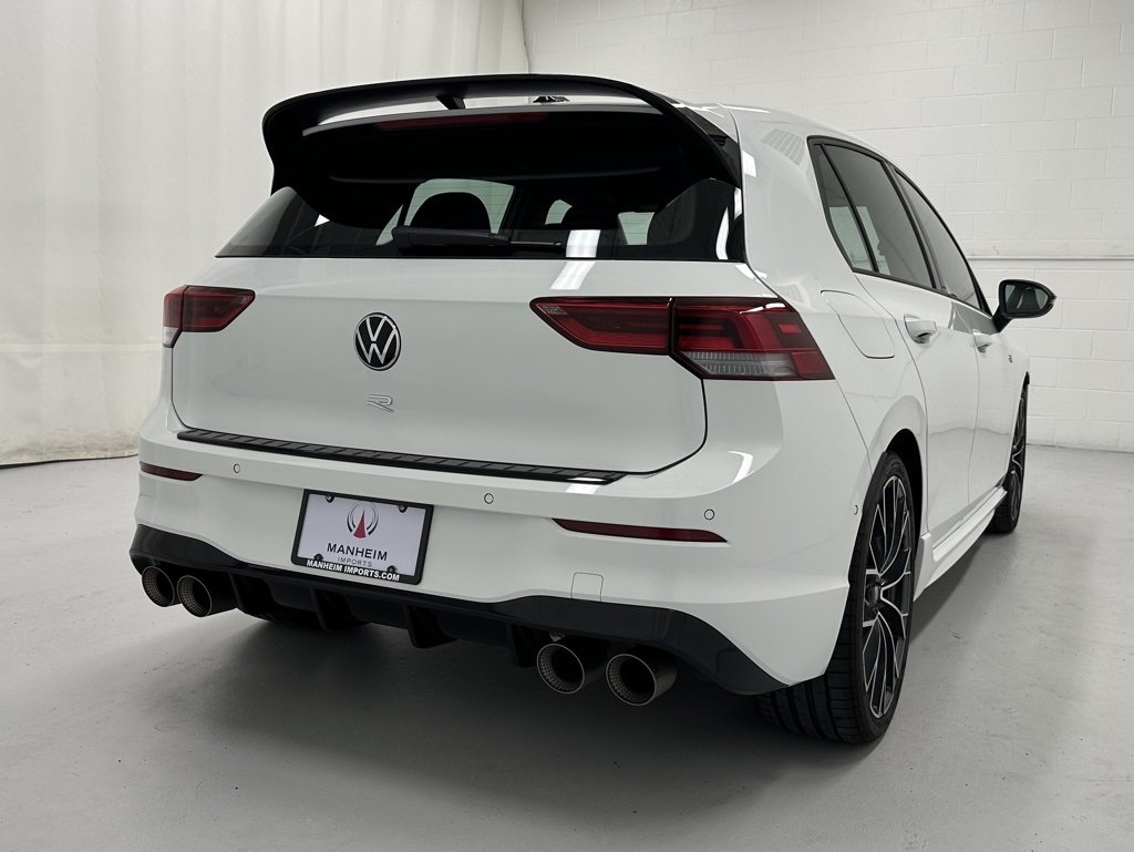 2025 Volkswagen Golf R 2.0 TSI photo 6