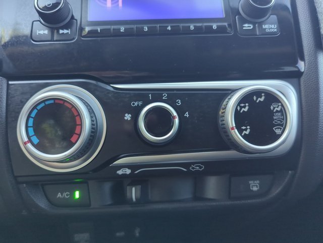 2016 Honda Fit LX photo 17