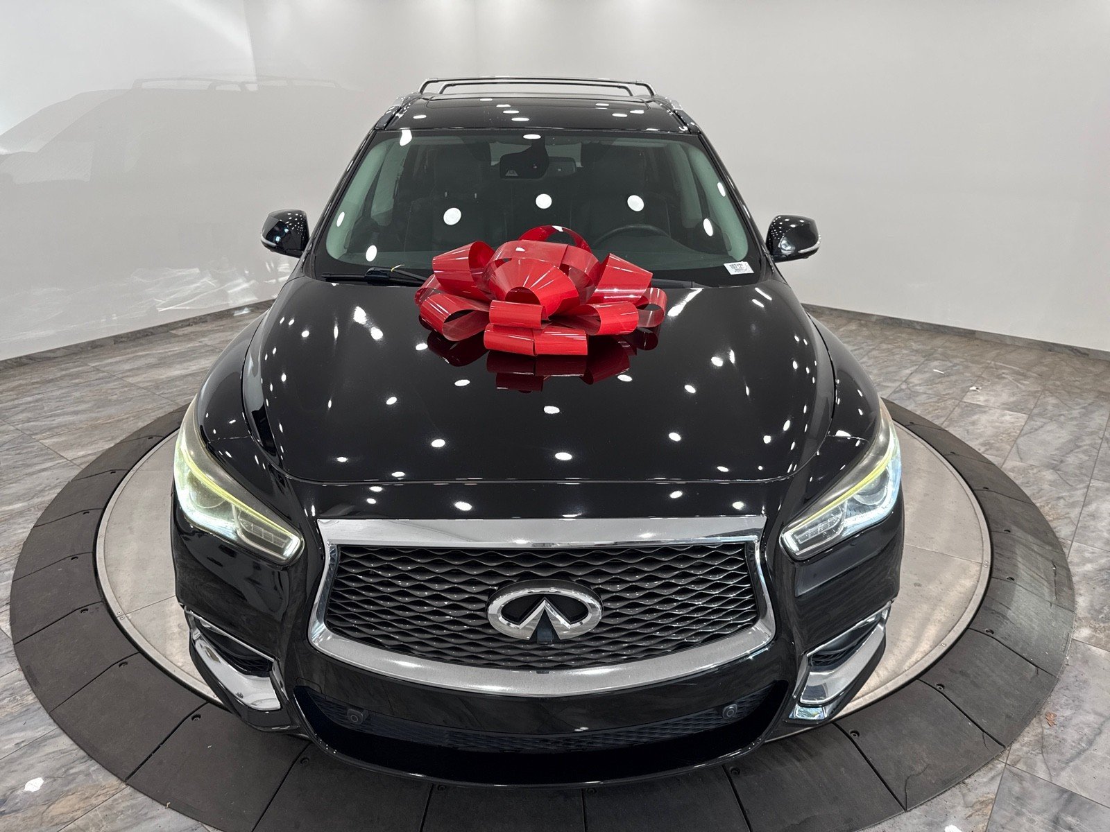 2017 Infiniti QX60 Base photo 2