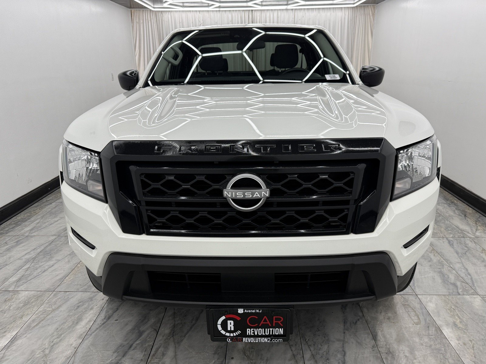 2024 Nissan Frontier S King Cab photo 2