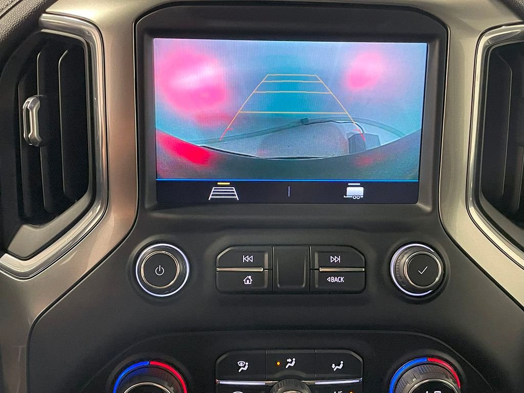 2021 Chevrolet Silverado 1500 RST photo 3