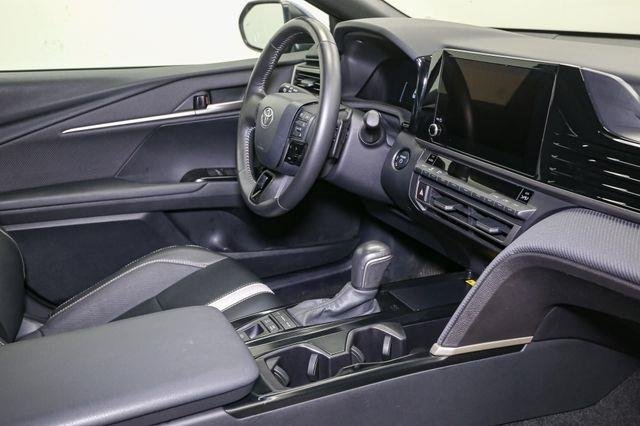 2025 Toyota Camry XSE photo 15