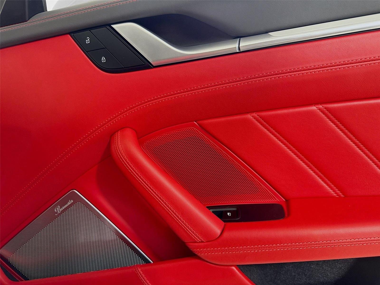 2025 Porsche 911 Turbo S photo 26