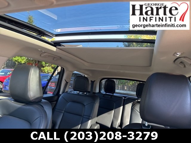 2022 Lincoln Aviator Standard photo 8