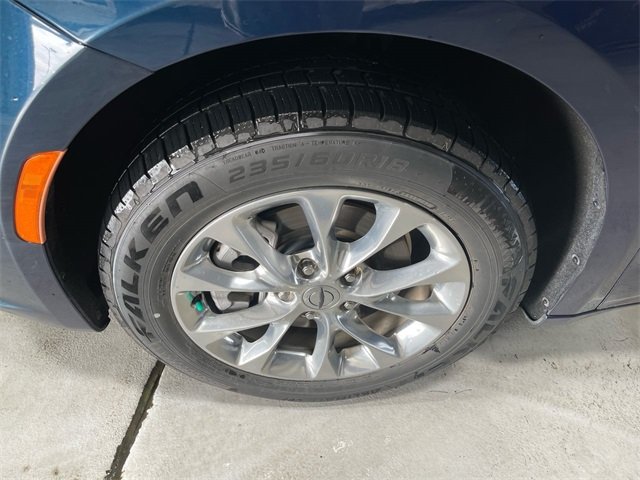 2022 Chrysler Pacifica Touring L photo 10