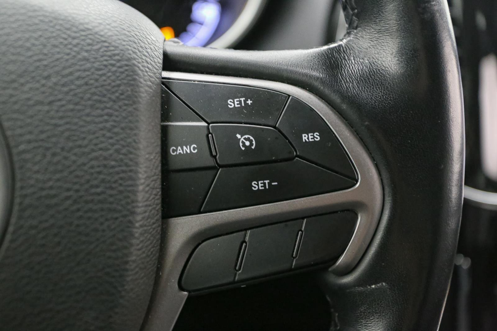 2021 Jeep Grand Cherokee Laredo X photo 34