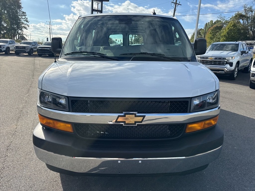 2025 Chevrolet Express 2500 Work Van photo 8