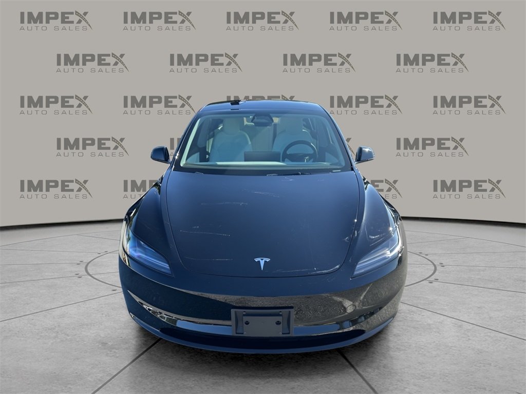 2024 Tesla Model 3 photo 8