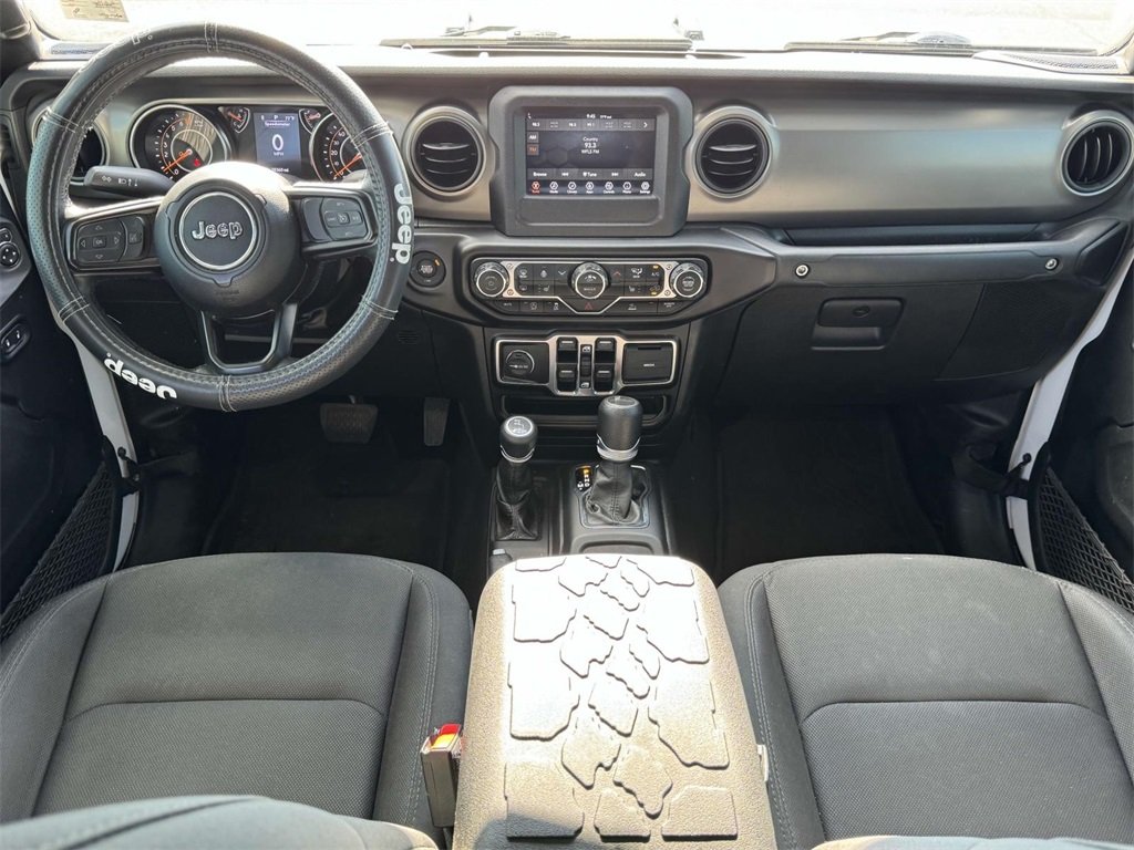 2022 Jeep Gladiator Willys photo 17