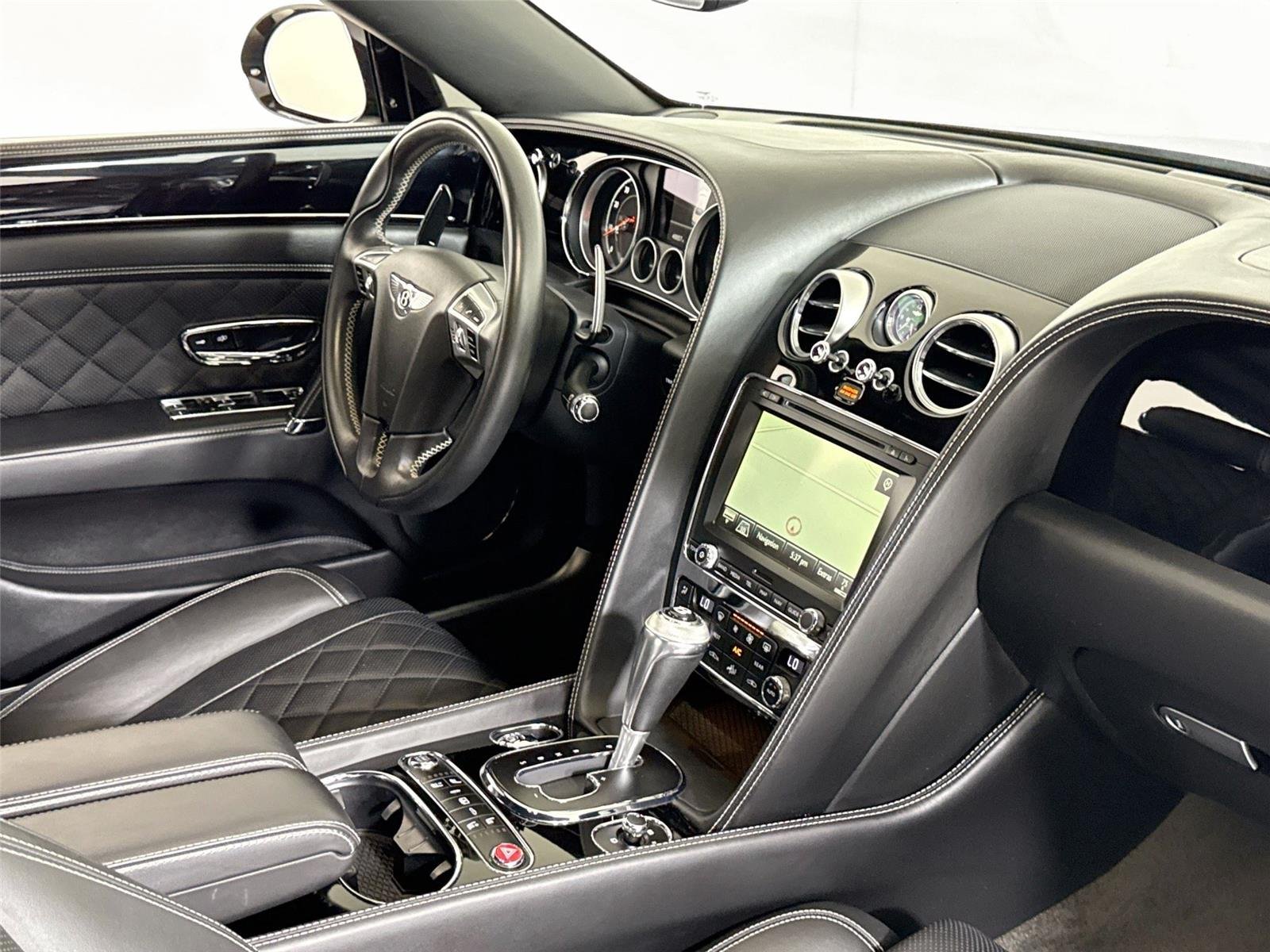 2018 Bentley Flying Spur W12 photo 31