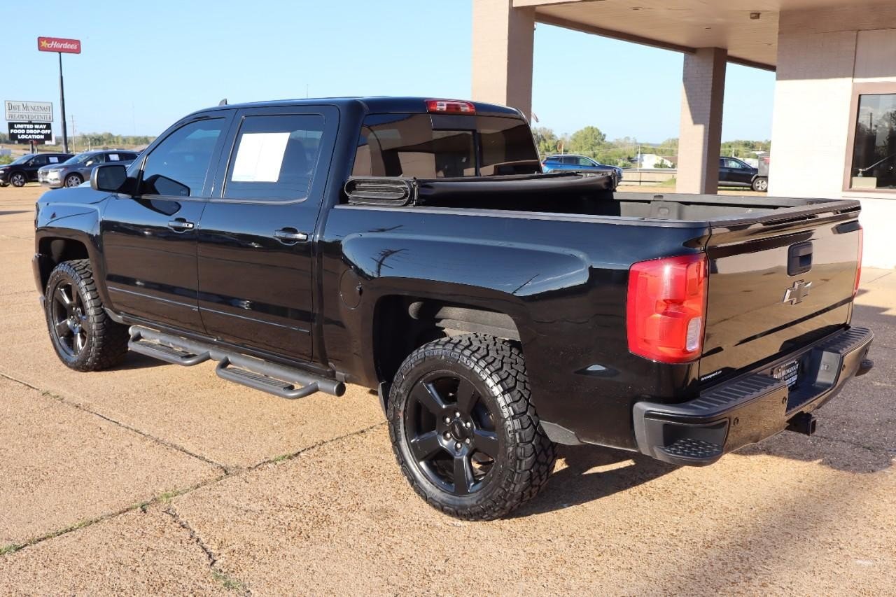 2016 Chevrolet Silverado 1500 LTZ photo 3