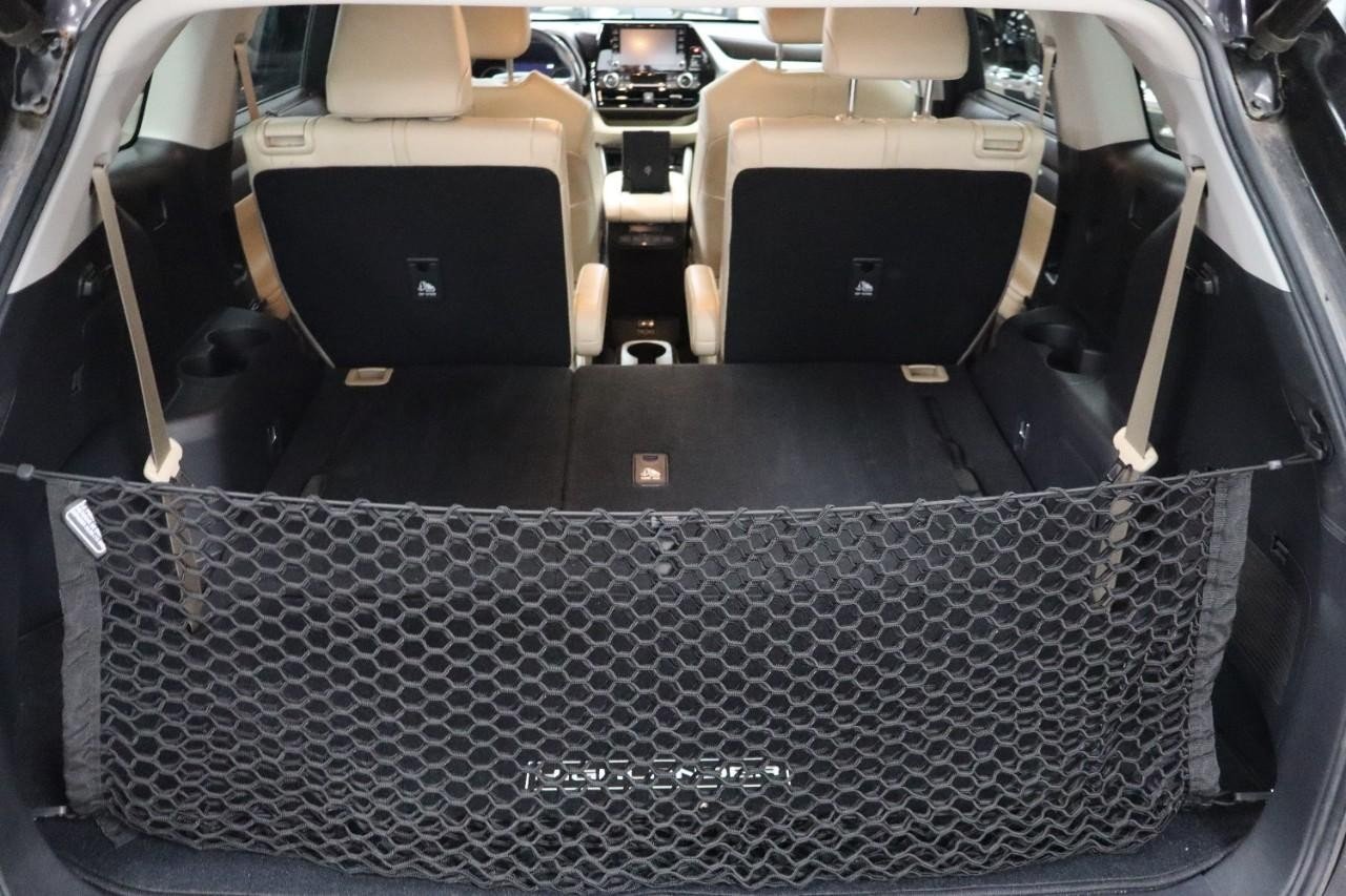 2020 Toyota Highlander XLE photo 19