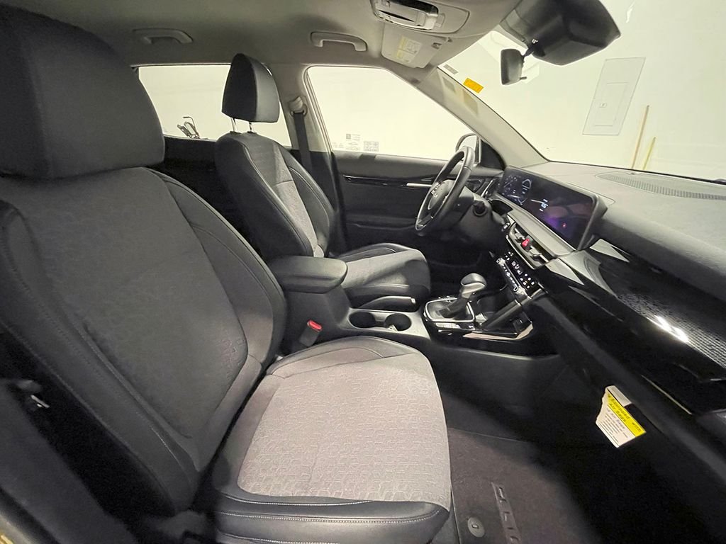 2024 Kia Seltos S photo 16