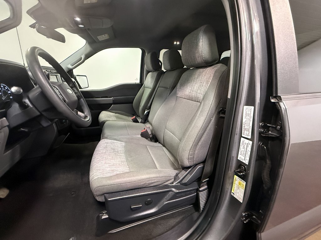 2023 Ford F-150 XLT photo 11
