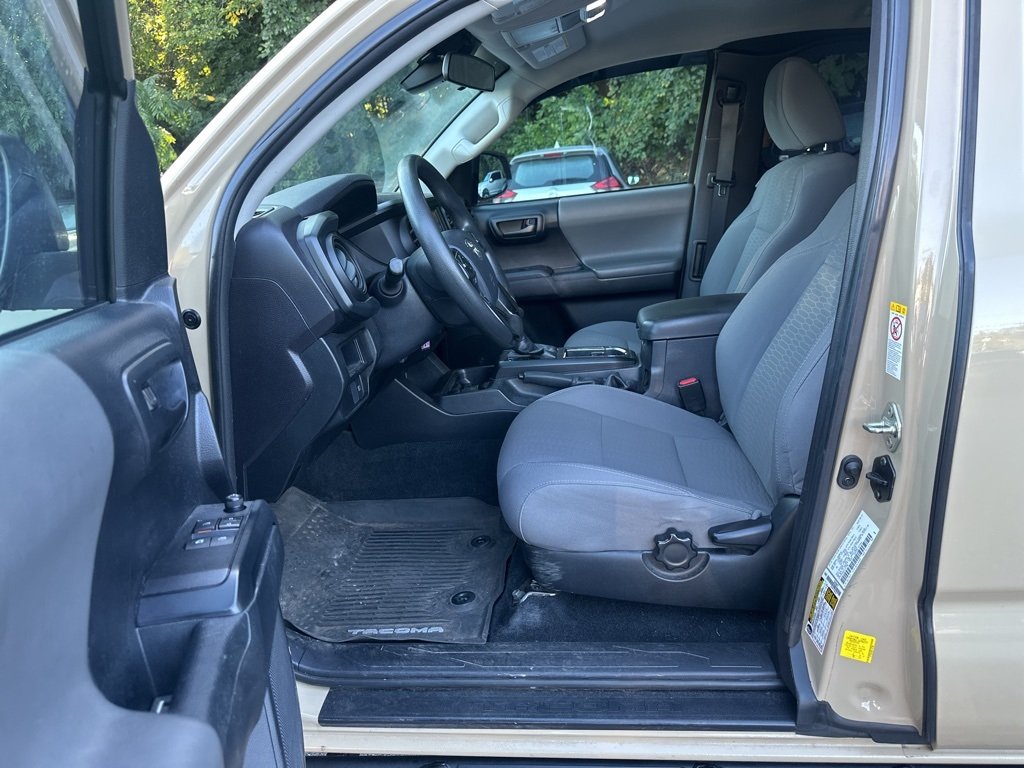 2019 Toyota Tacoma SR photo 7