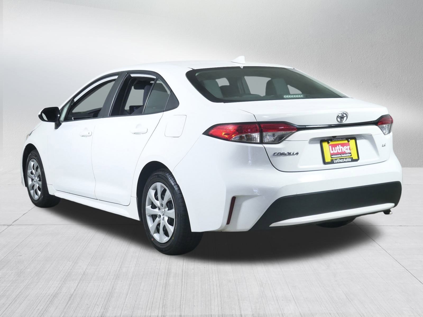 2022 Toyota Corolla LE photo 5