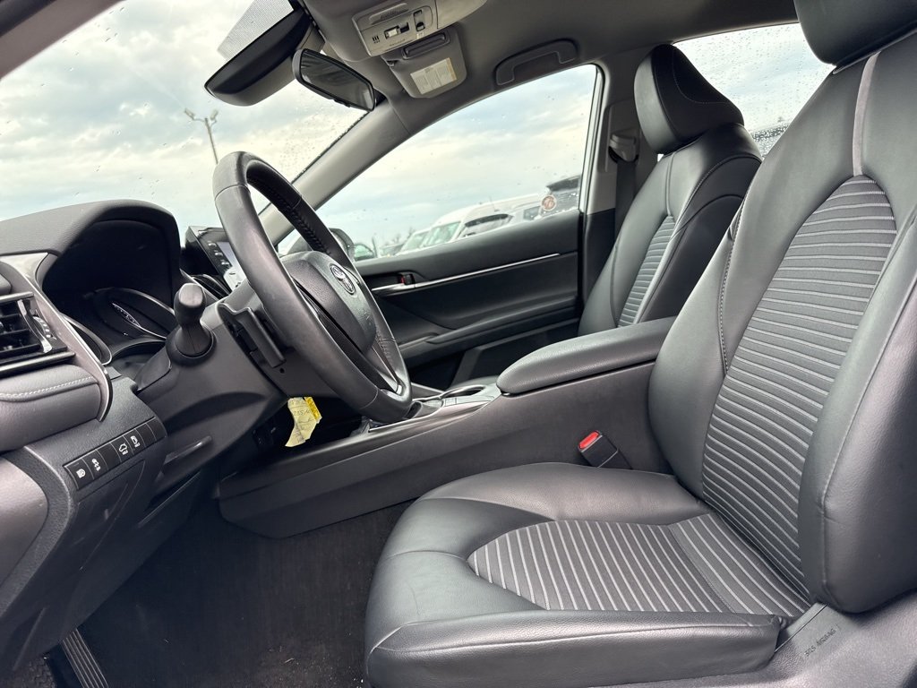 2024 Toyota Camry SE photo 6